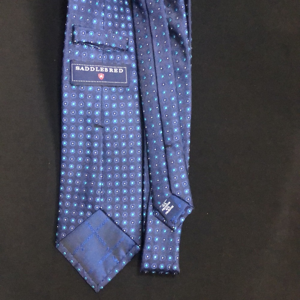 Tie - Picture 2 of 4